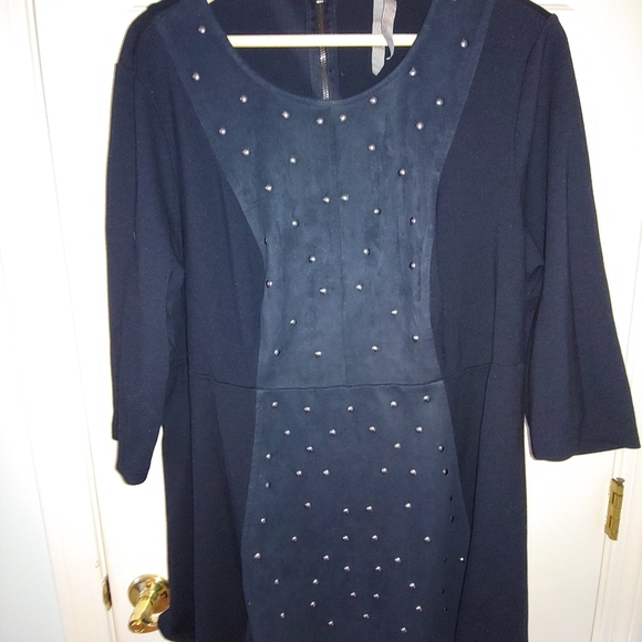 EUC Plus Size Melissa McCarthy Seven7 Studded Faux-Suede-Front Tunic – Size 1X - Picture 2 of 12